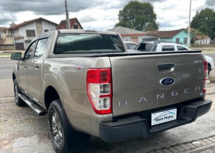 Ford Ranger XLS 2.2 4x4 CD Diesel Mec. 2014 Diesel