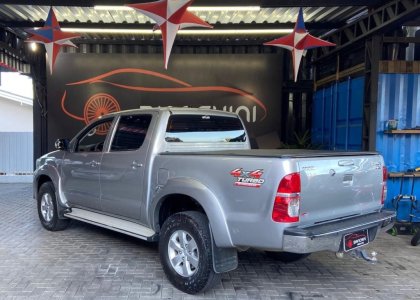 TOYOTA HILUX3.0 SRV 4X4 CD 16V TURBO INTERCOOLER DIESEL 4P AUTOMÁTICO