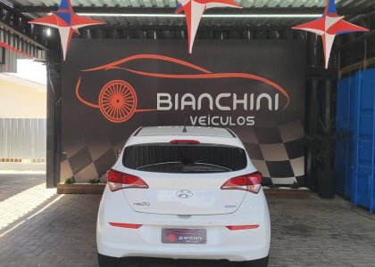 HYUNDAI HB201.6 PREMIUM 16V FLEX 4P AUTOMÁTICO
