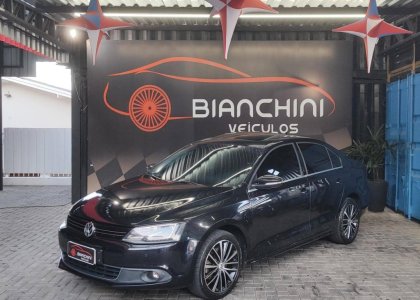 VOLKSWAGEN JETTA2.0 TSI HIGHLINE 211CV GASOLINA 4P TIPTRONIC