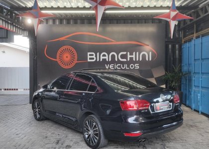 VOLKSWAGEN JETTA2.0 TSI HIGHLINE 211CV GASOLINA 4P TIPTRONIC