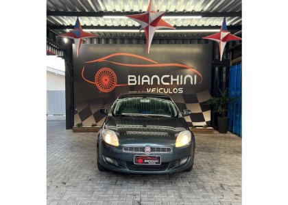 FIAT BRAVO1.8 ESSENCE 16V FLEX 4P AUTOMÁTICO