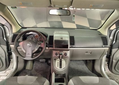 NISSAN SENTRA2.0 16V GASOLINA 4P AUTOMÁTICO