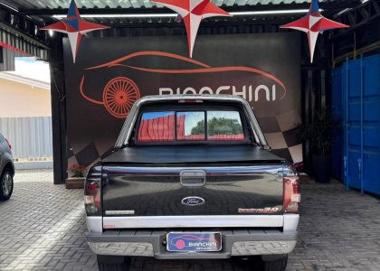 FORD RANGER3.0 LIMITED 4X4 CD 16V TURBO ELETRONIC DIESEL 4P MANUAL
