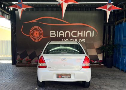TOYOTA ETIOS1.5 XS SEDAN 16V FLEX 4P MANUAL