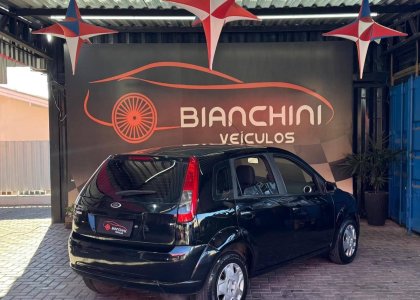 FORD FIESTA1.0 ROCAM HATCH 8V FLEX 4P MANUAL