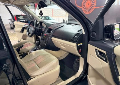 LAND ROVER FREELANDER 23.2 S 6V 24V GASOLINA 4P AUTOMÁTICO