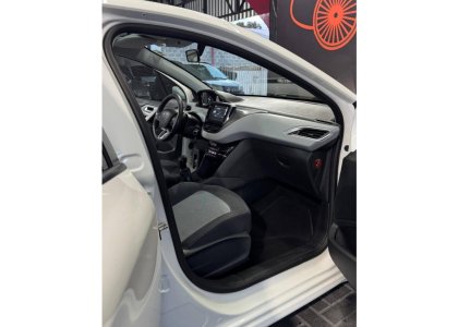 PEUGEOT 2081.5 ALLURE 8V FLEX 4P MANUAL