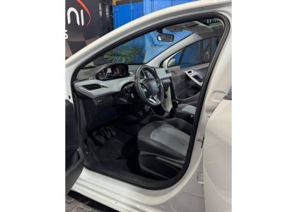 PEUGEOT 2081.5 ALLURE 8V FLEX 4P MANUAL