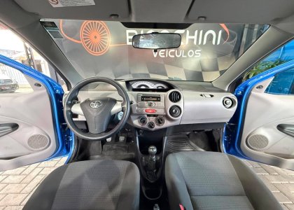TOYOTA ETIOS1.3 XS 16V FLEX 4P MANUAL