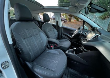 peugeot 208 1.6 griffe