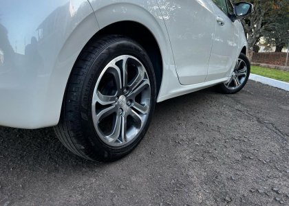 peugeot 208 1.6 griffe