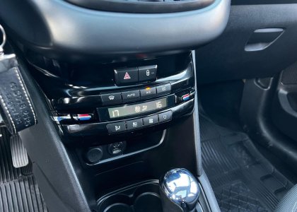 peugeot 208 1.6 griffe