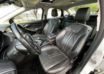 focus 2.0 titanium plus sedan