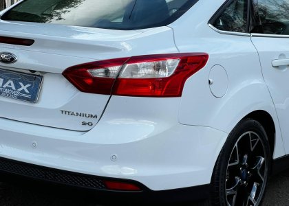 focus 2.0 titanium plus sedan