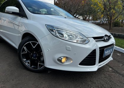 focus 2.0 titanium plus sedan