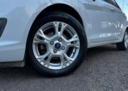 new fiesta sedan 1.6 aut.