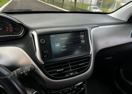 peugeot 208 1.6 griffe