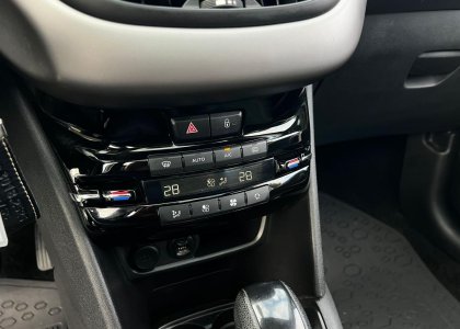 peugeot 208 1.6 griffe