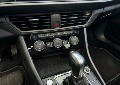 volkswagen jetta comfort. 250 tsi 1.4