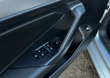 volkswagen jetta r line 250 tsi 1.4 flex 16v aut 2020