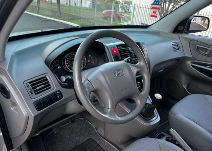 hyundai tucson gl 20 l 2010