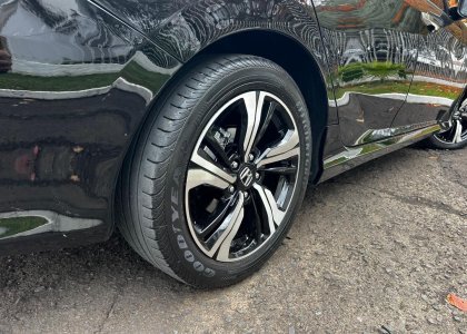 honda civic sedan touring 1.5 turbo 16v aut.4p 2017