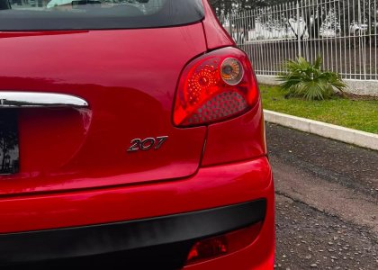 peugeot 207 hatch xr 1.4 8v flex 2p 2011