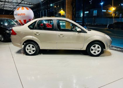 Ford Fiesta Sed. Personnalité 1.0 8V 4p 2006 Flex