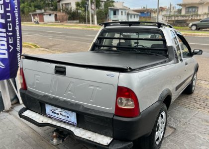 Fiat Strada 1.3 mpi Fire 8V 67cv CE 2005 Gasolina