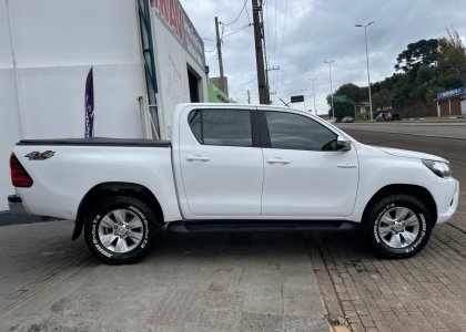 Toyota Hilux CD SRV 4x4 2.8 TDI Diesel Aut. 2018 Diesel