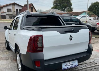 Renault DUSTER OROCH Expression 1.6 Flex 16V Mec 2016 Flex