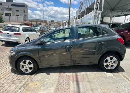 GM - Chevrolet ONIX HATCH LT 1.4 8V FlexPower 5p Mec. 2019 Flex