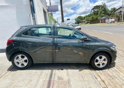GM - Chevrolet ONIX HATCH LT 1.4 8V FlexPower 5p Mec. 2019 Flex