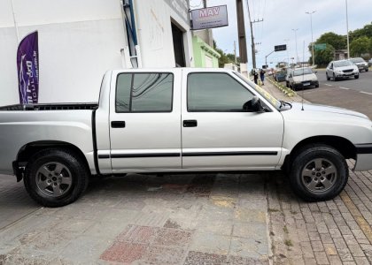 GM - Chevrolet S10 Pick-Up Std 2.8 4x4 CD TB Int.Dies. 2001 Diesel