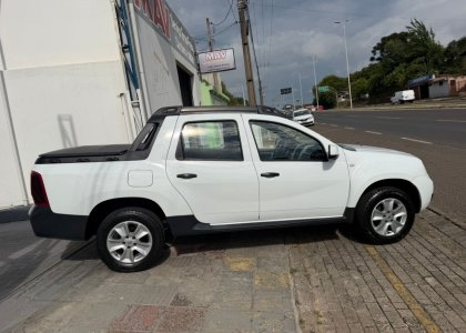 Renault DUSTER OROCH Expression 1.6 Flex 16V Mec 2016 Flex