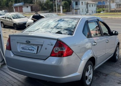 Ford Fiesta Sedan 1.6 16V Flex Mec. 2005 Flex