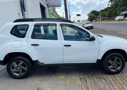 Renault DUSTER Expression 1.6 Hi-Flex 16V Mec. 2013 Flex