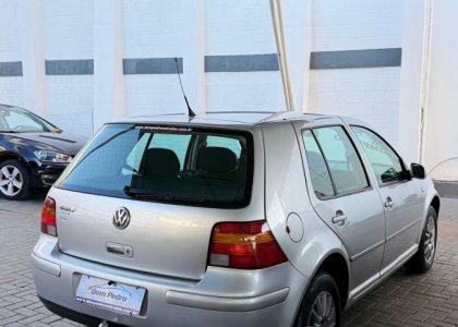 VW - VolksWagen Golf 1.6Mi/ 1.6Mi Gener./Black & Silver 2003 Gasolina