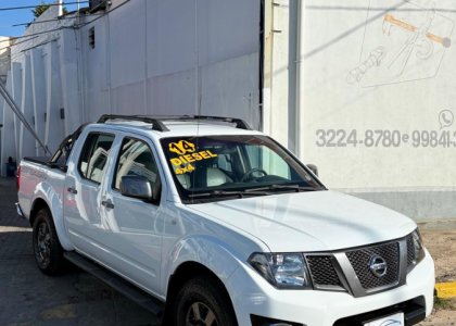 Nissan Frontier S CD 4x4 2.5 TB Diesel 2014 Diesel