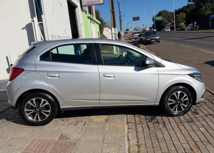 GM - Chevrolet ONIX HATCH LTZ 1.4 8V FlexPower 5p Aut. 2015 Flex