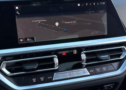 BMW 330e