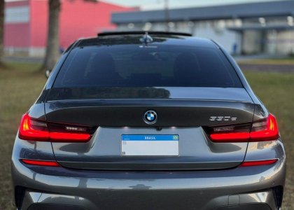 BMW 330e
