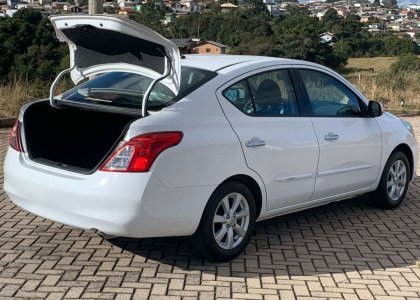 Nissan Versa