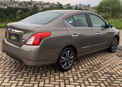 Nissan Versa