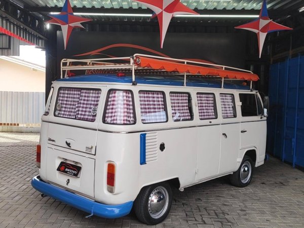 VOLKSWAGEN KOMBI1.6 STD 8V GASOLINA 3P MANUAL