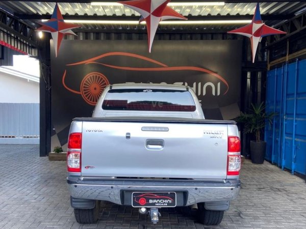 TOYOTA HILUX3.0 SRV 4X4 CD 16V TURBO INTERCOOLER DIESEL 4P AUTOMÁTICO