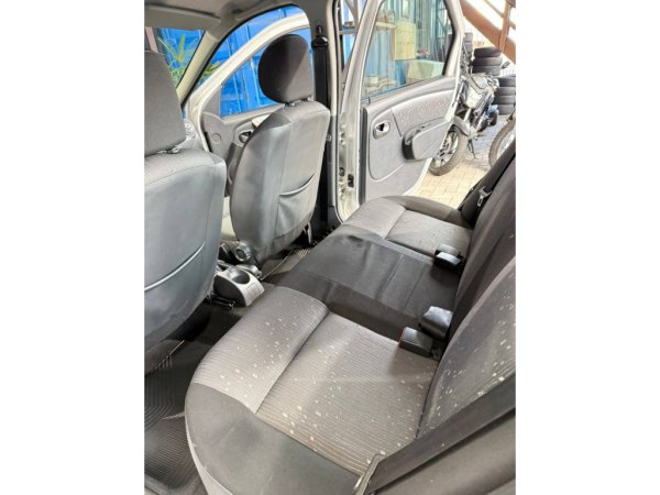 RENAULT LOGAN1.6 EXPRESSION 8V FLEX 4P MANUAL