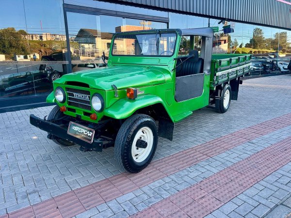 Toyota Band. Jipe 4x4 Sport 3.7 Diesel 1999 Diesel