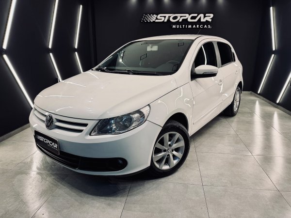 VW - VolksWagen Gol (novo) 1.0 Mi Total Flex 8V 4p 2013 Flex